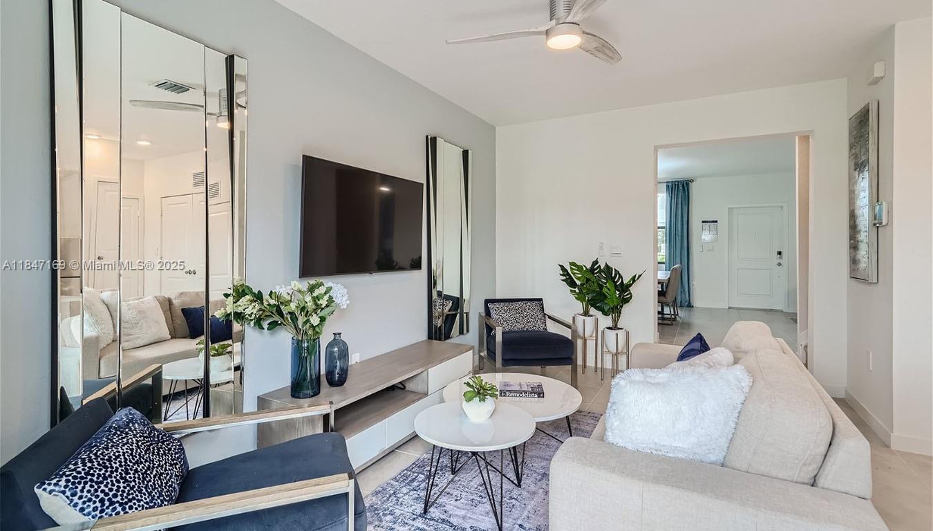 Palm Cay - Residential