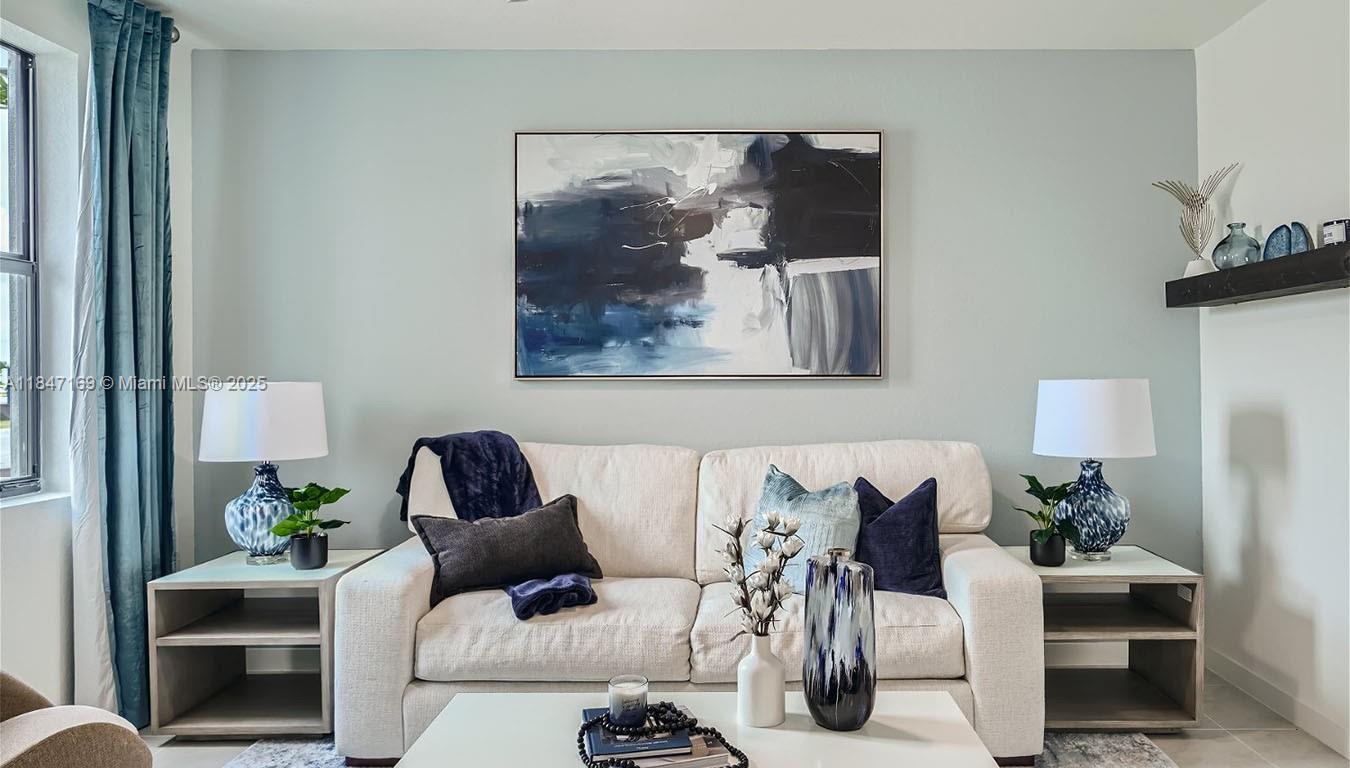 Palm Cay - Residential