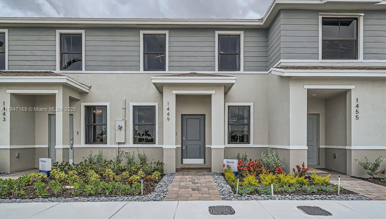 Gorgeous new construction townhome. Featuring 3 bedrooms and 2.5 bathrooms with walk in closet. Includes a fenced backyard, stainless steel appliances, laundry room and amenities throughout the community. Centrally located near highways, commercial centers, schools, and entertainment.