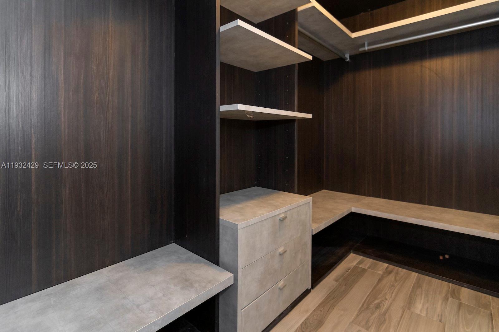 SLS LUX BRICKELL - Residential Lease