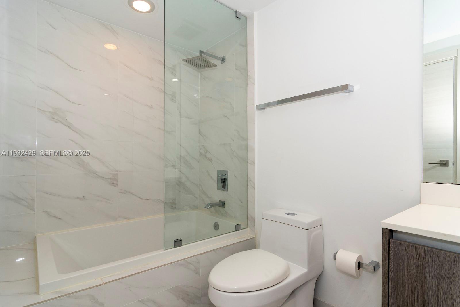 SLS LUX BRICKELL - Residential Lease