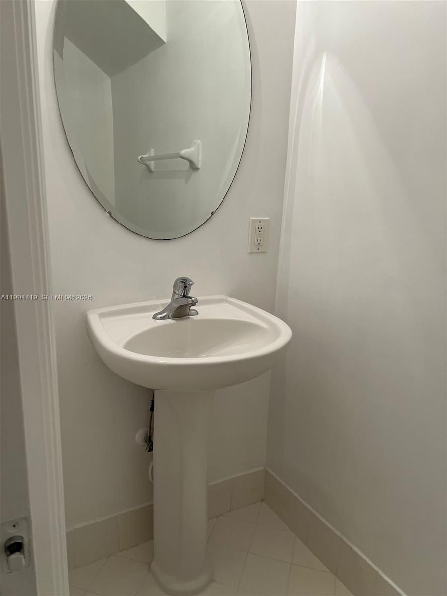 LAKES BY THE BAY CEE - Residential Lease