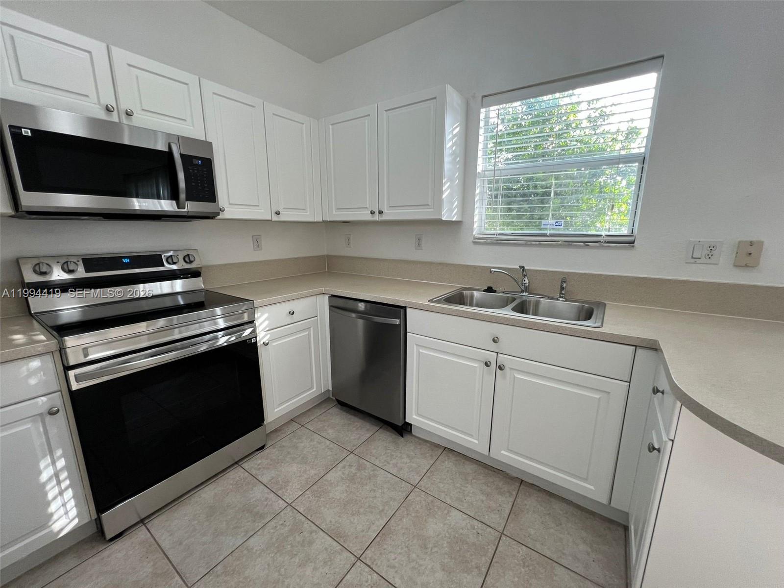 LAKES BY THE BAY CEE - Residential Lease