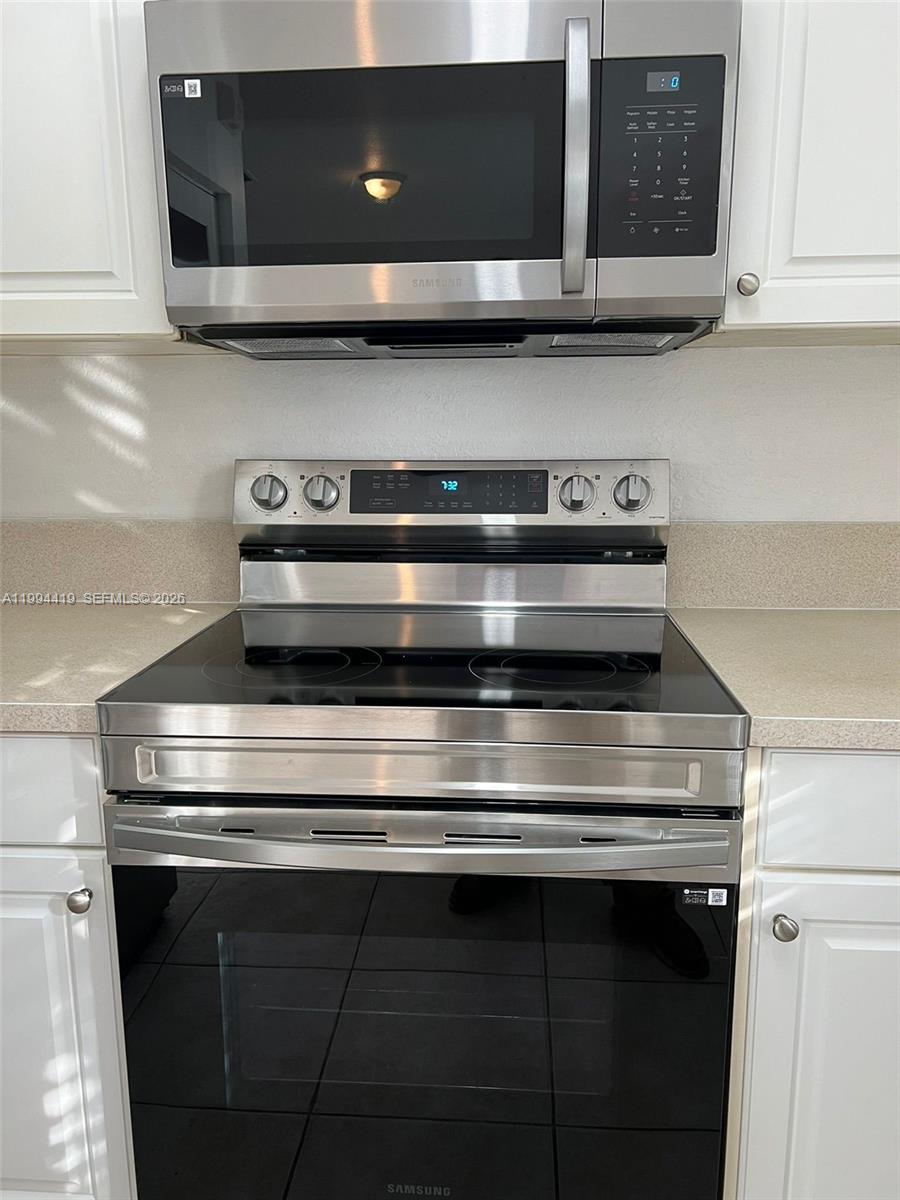 LAKES BY THE BAY CEE - Residential Lease