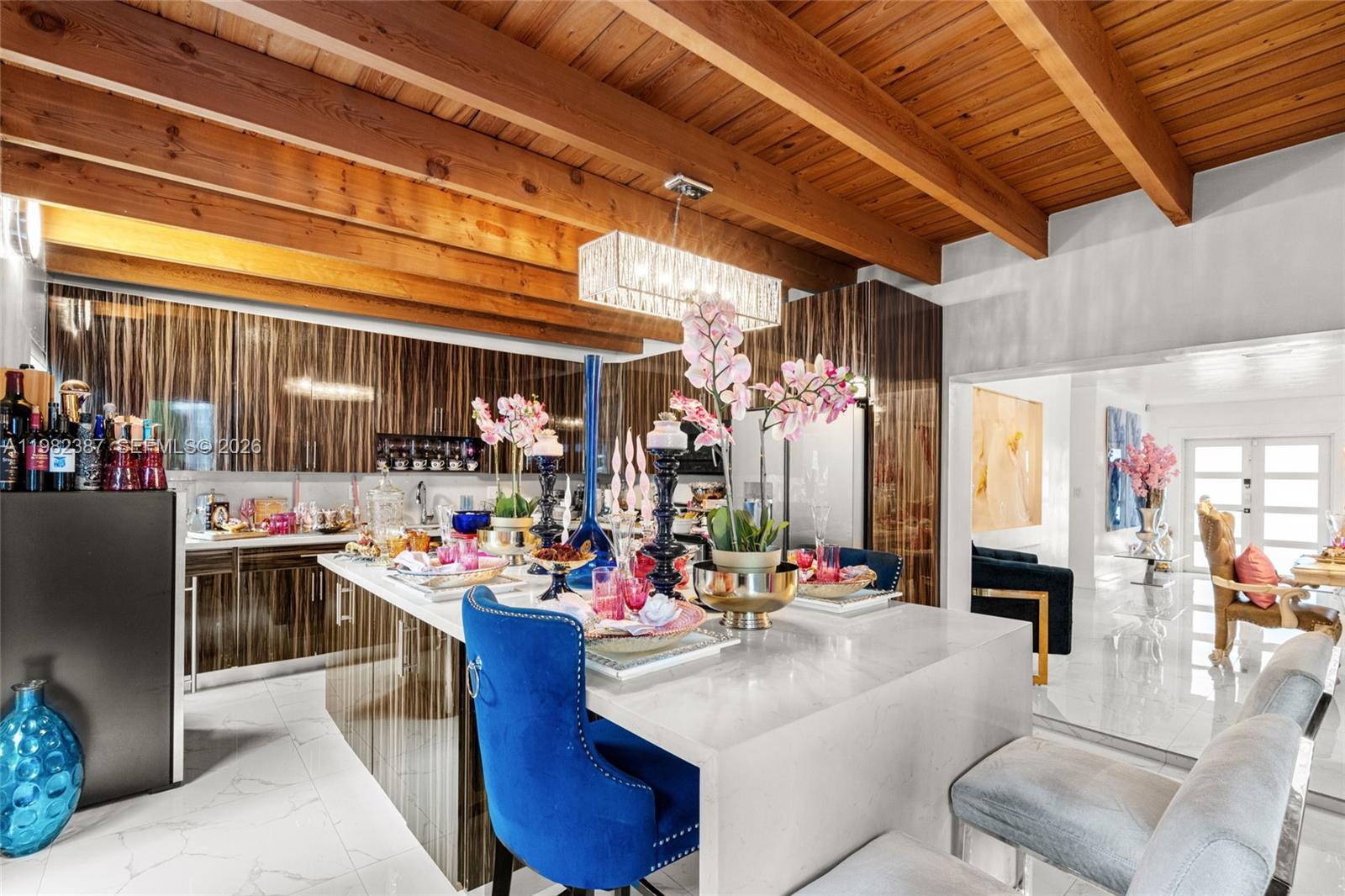 ROYALE GREEN SEC 1 - Residential