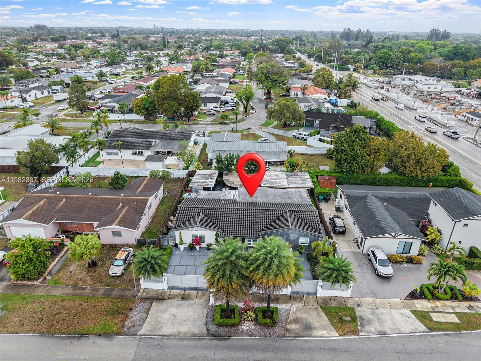 ROYALE GREEN SEC 1 - Residential