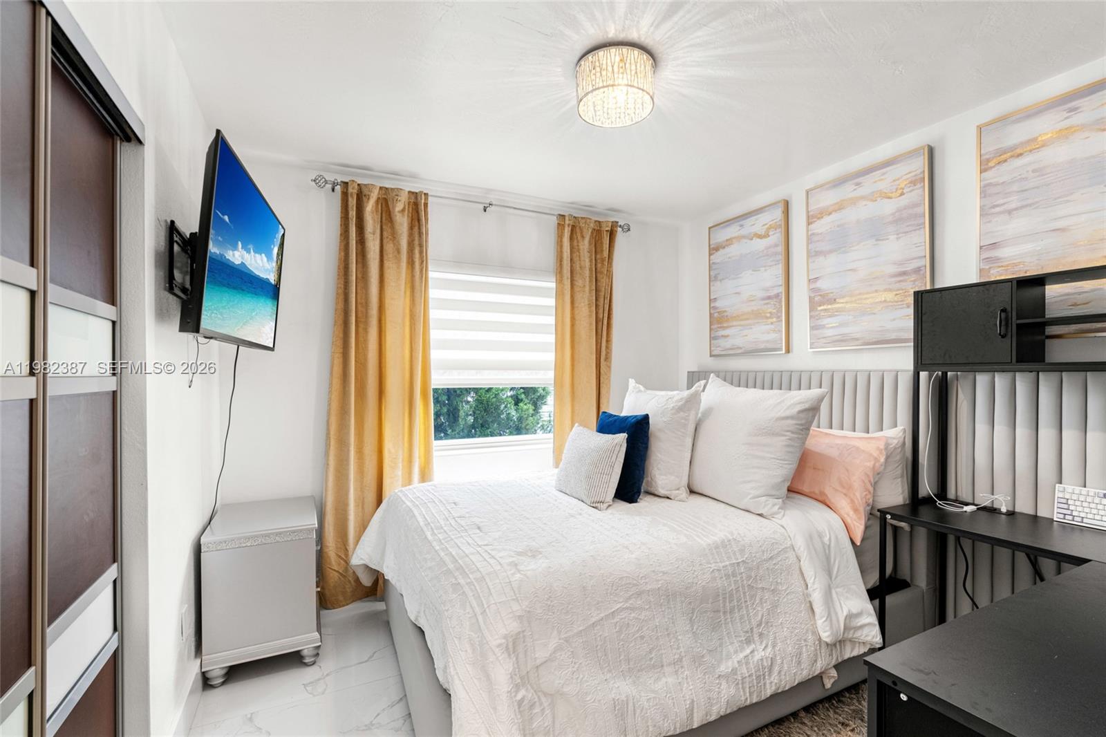 ROYALE GREEN SEC 1 - Residential