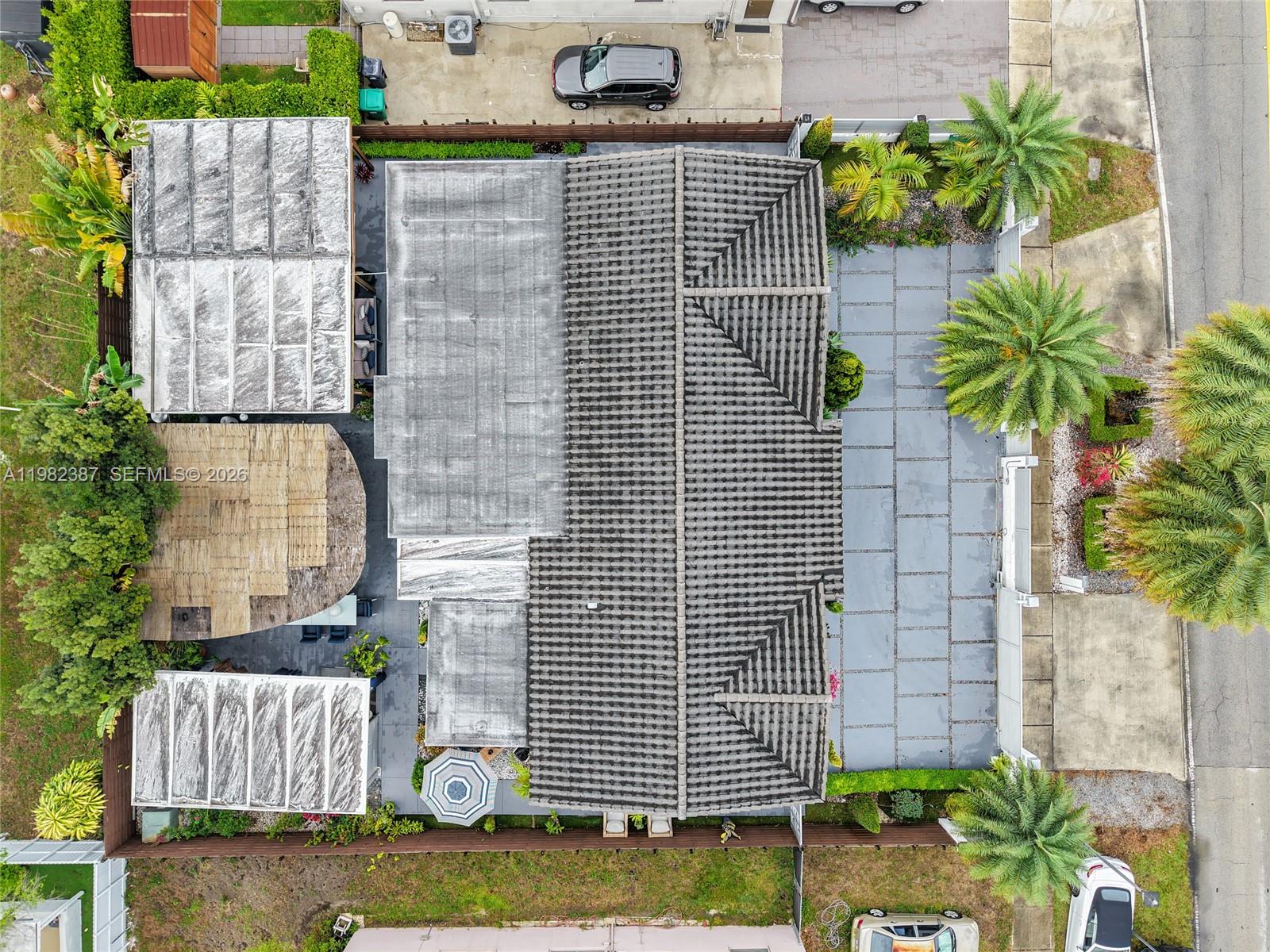 ROYALE GREEN SEC 1 - Residential