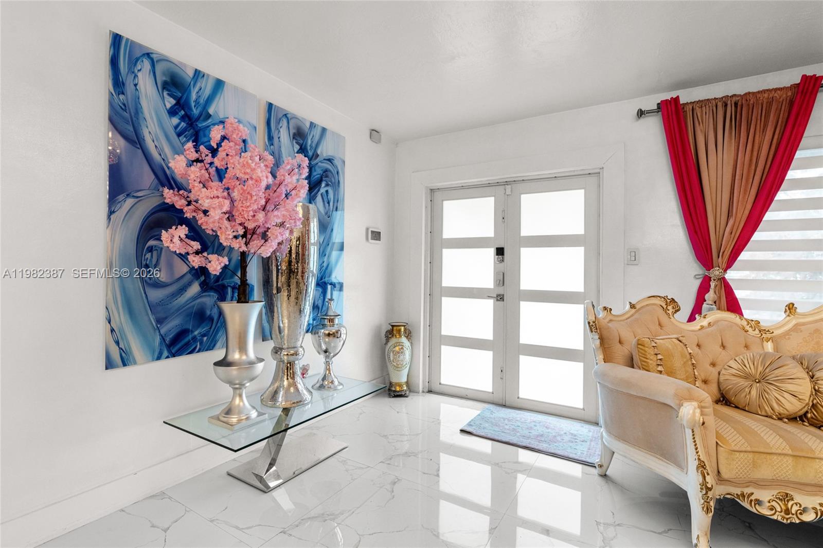 ROYALE GREEN SEC 1 - Residential