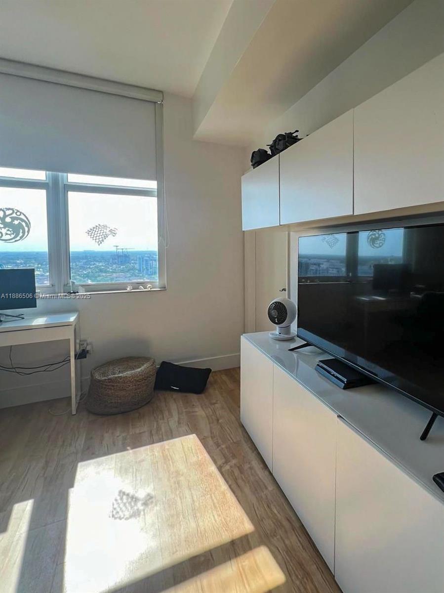 AVENTURA MARINA CONDO NUM - Residential Lease