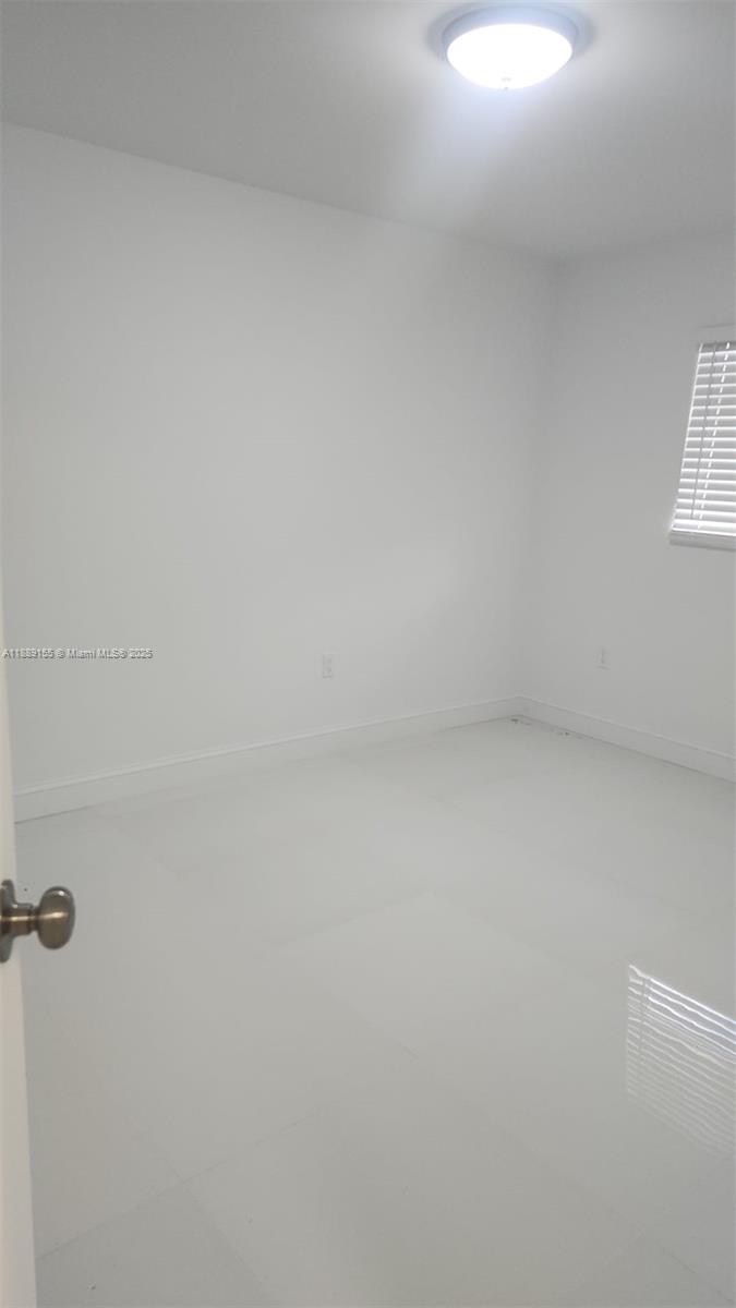 INVERNESS VILLAGE ONE CON - Residential Lease