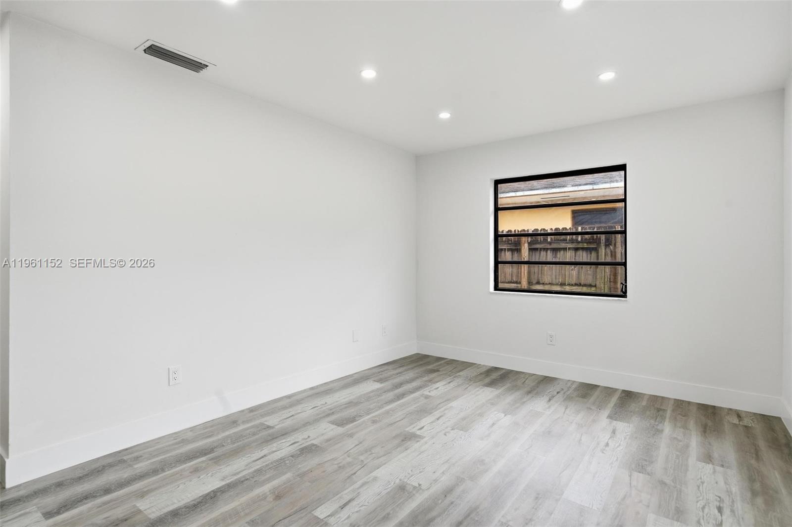 TWIN ROSE CONDO III 10/3 - Residential Lease