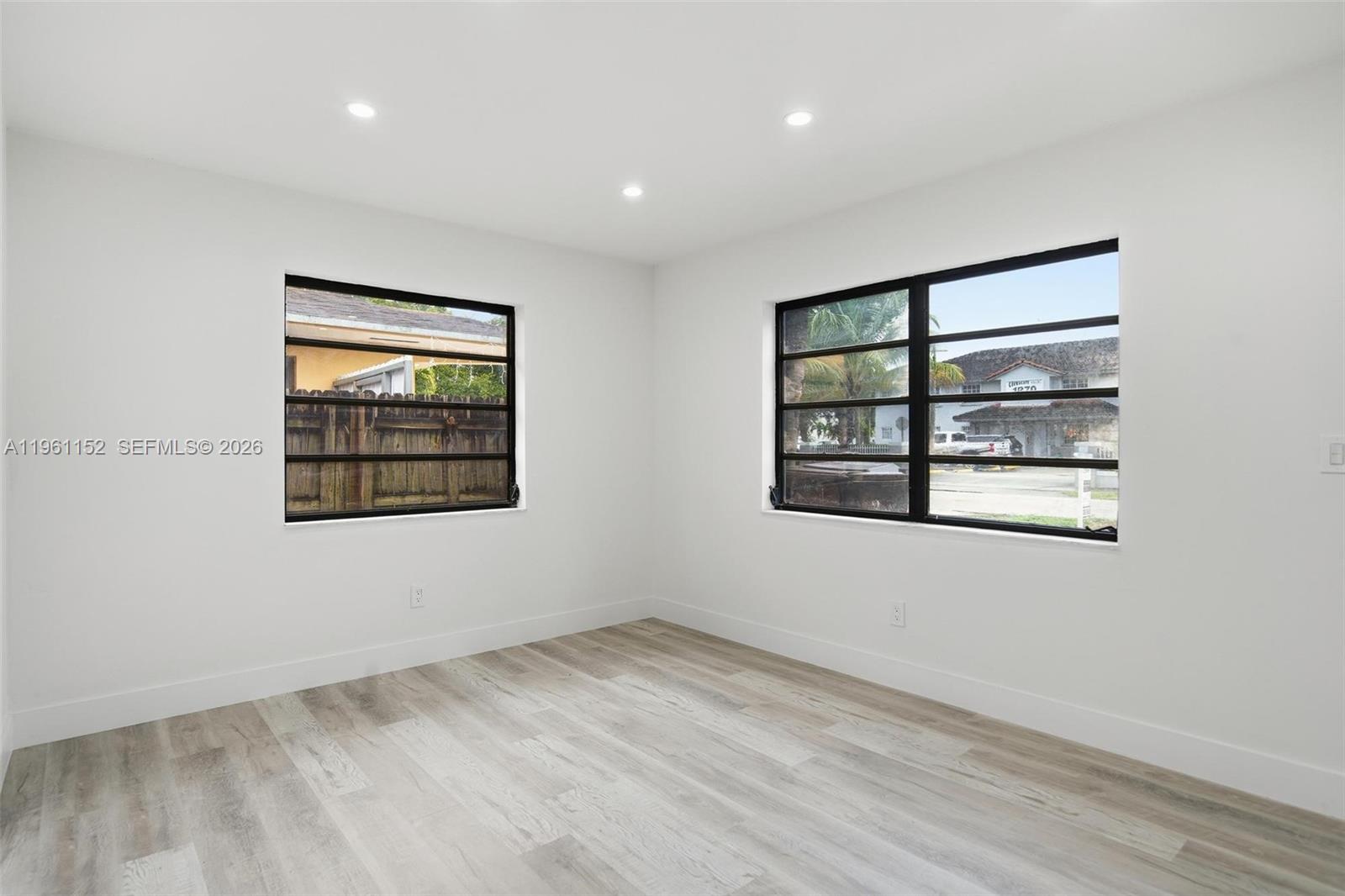 TWIN ROSE CONDO III 10/3 - Residential Lease
