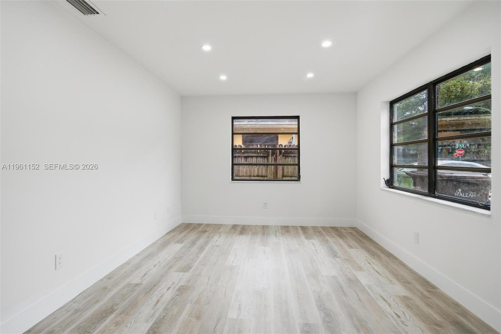 TWIN ROSE CONDO III 10/3 - Residential Lease
