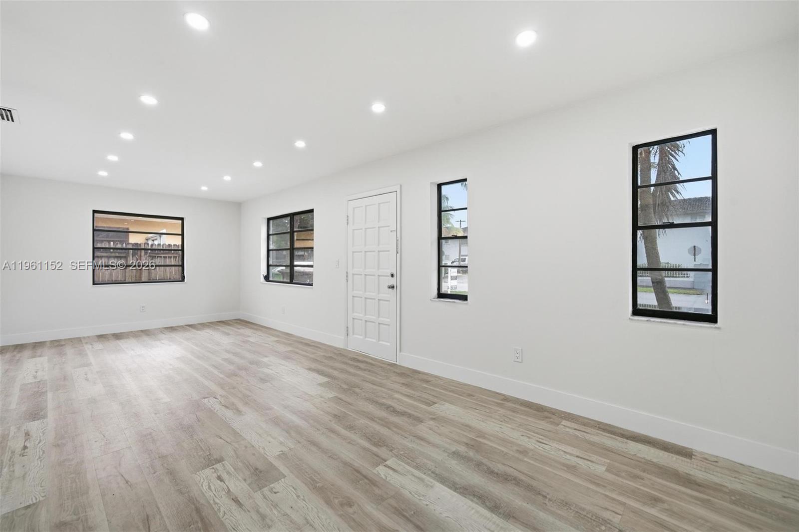 TWIN ROSE CONDO III 10/3 - Residential Lease