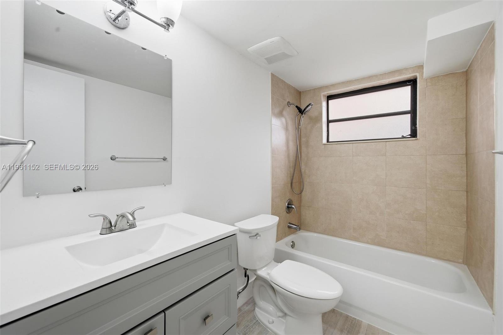 TWIN ROSE CONDO III 10/3 - Residential Lease