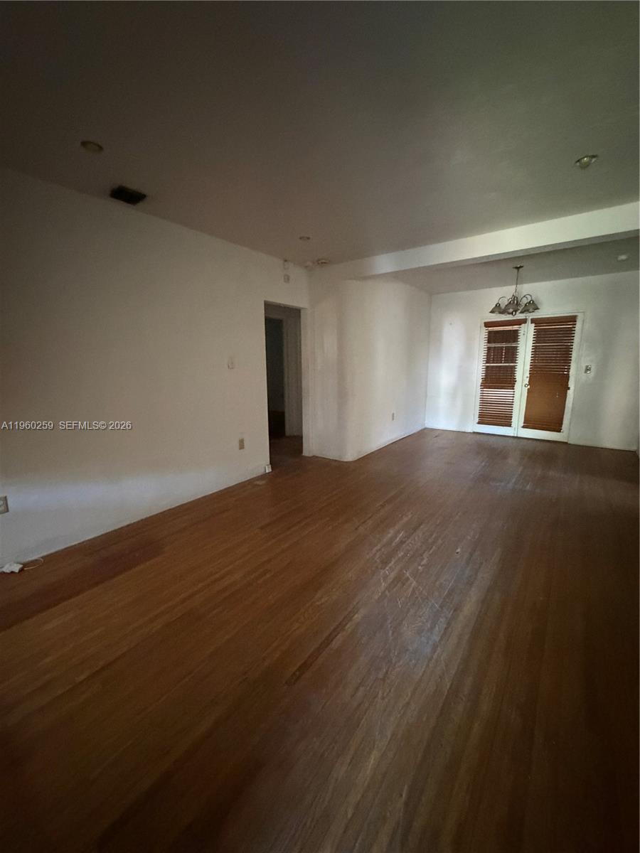 DURHAM VILLAGE - Residential