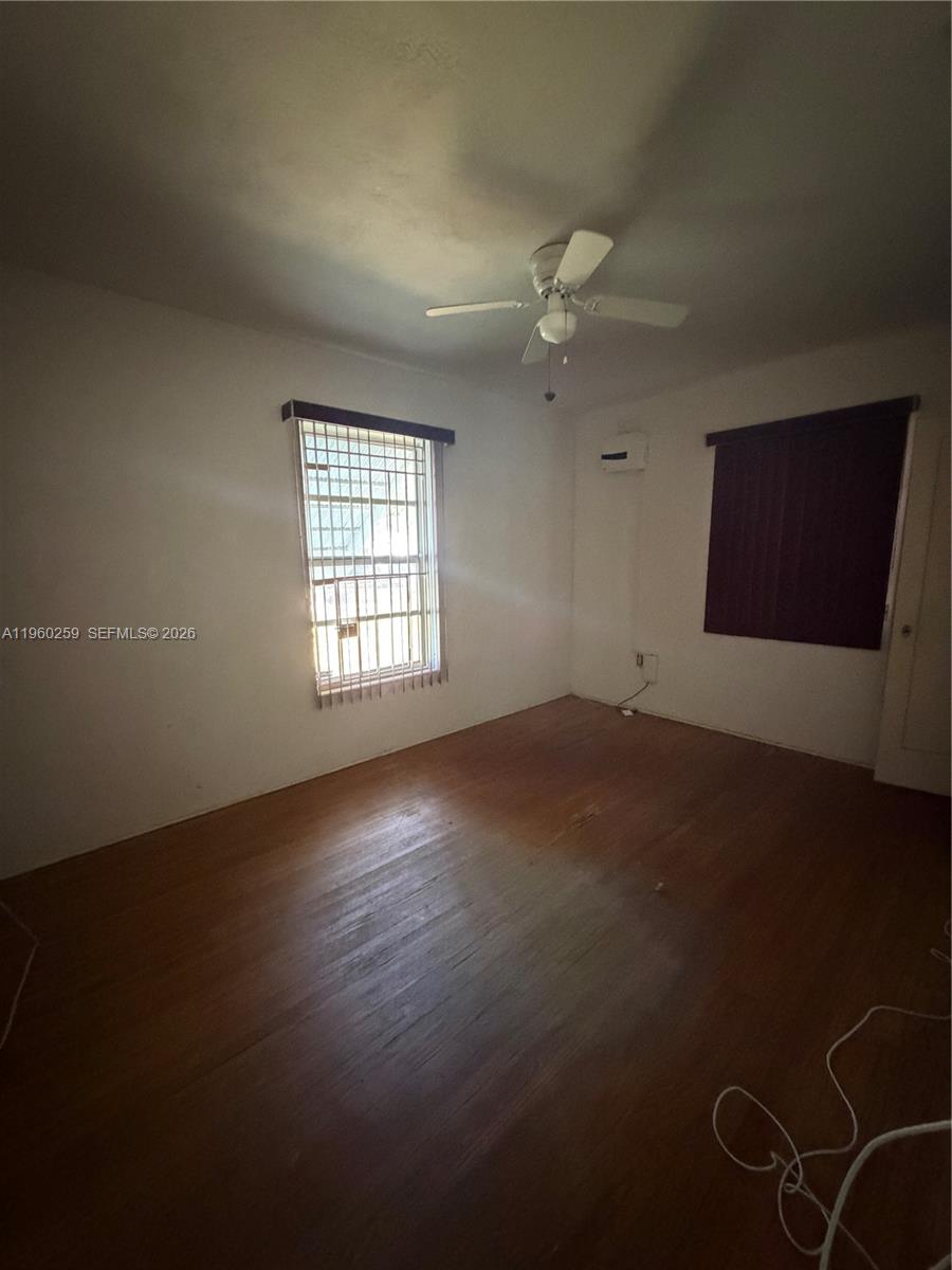 DURHAM VILLAGE - Residential