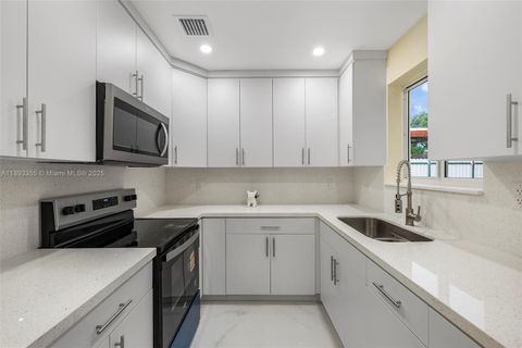 Photo of 18931 NW 44th Ave, Miami Gardens, FL 33055 (MLS # A11893355) Photo of 18931 NW 44th Ave, Miami Gardens, FL 33055 (MLS # A11893355)