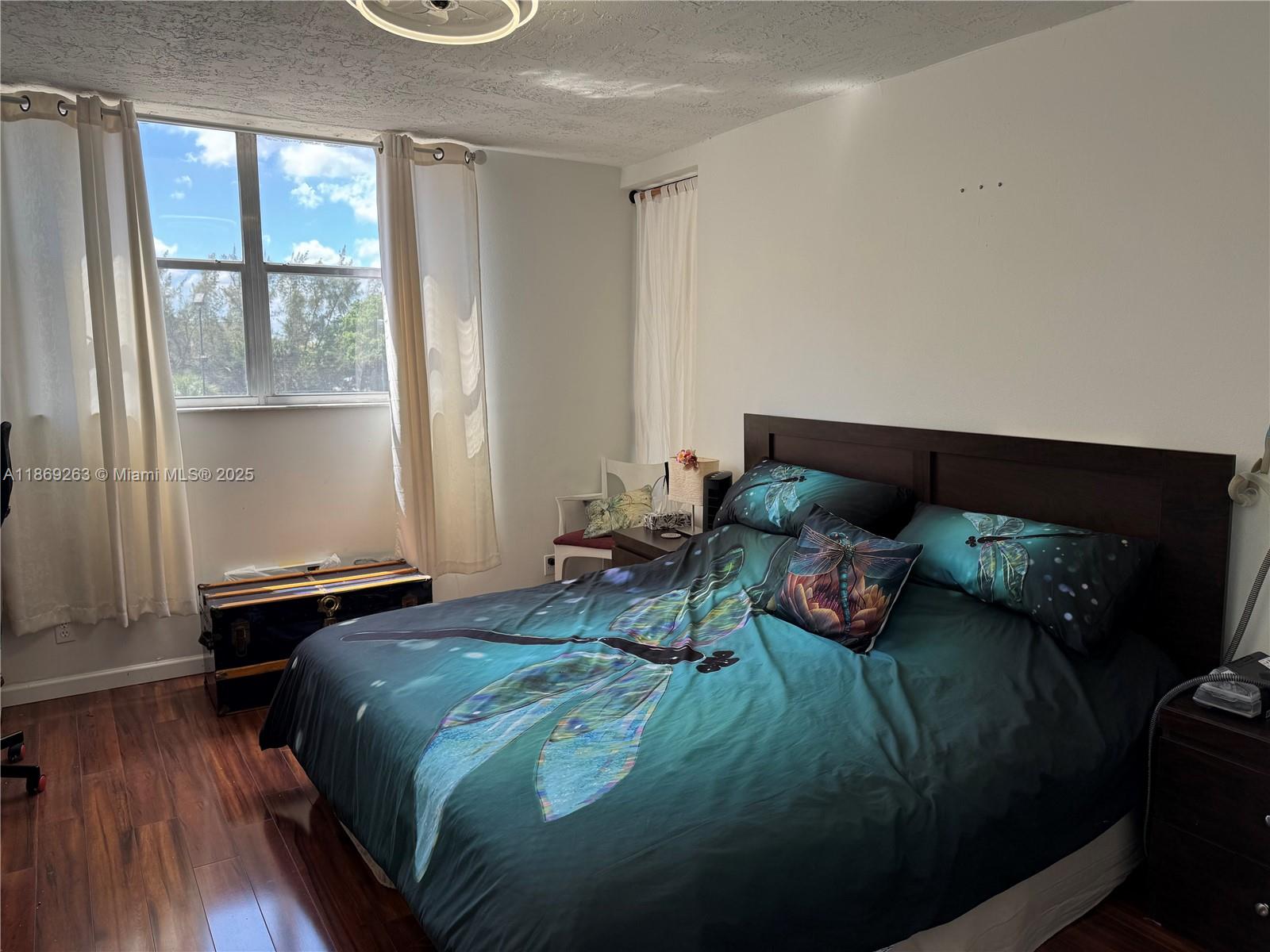 SOMERSET NO SIX CONDO - Residential