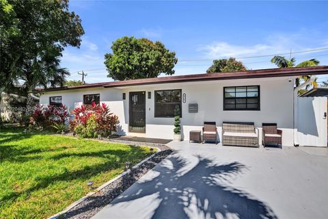 6761 Allen St Hollywood FL 33024