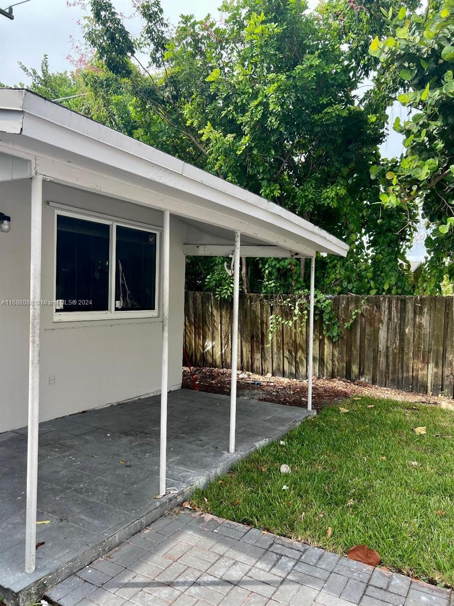 CASA LINDA PARK CONDO - Residential Lease