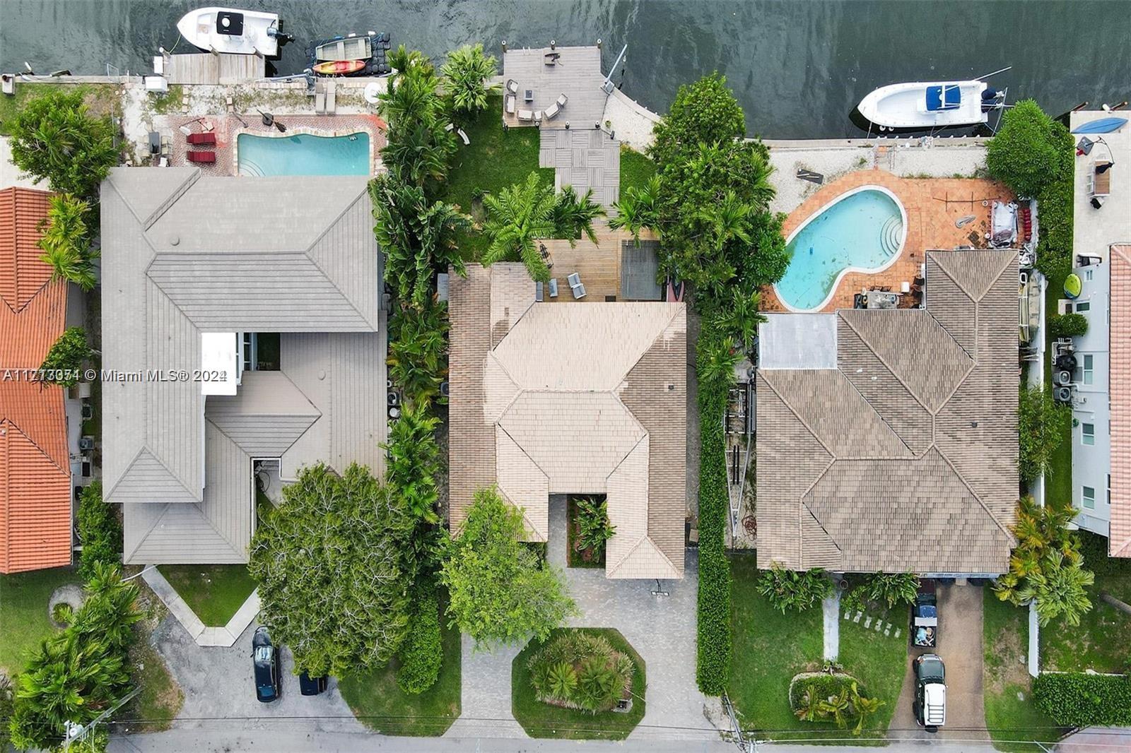 SAN SOUCI ESTATES - Residential Lease