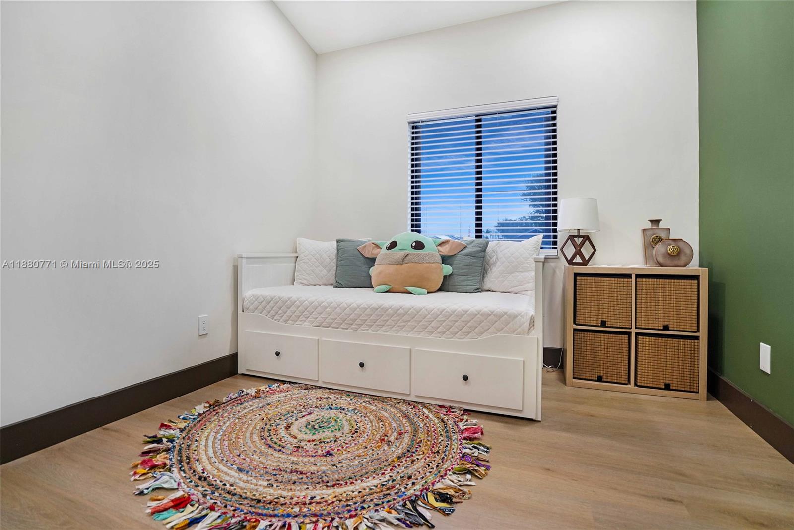 PINE ISLAND LAKES TOWNHOM - Residential