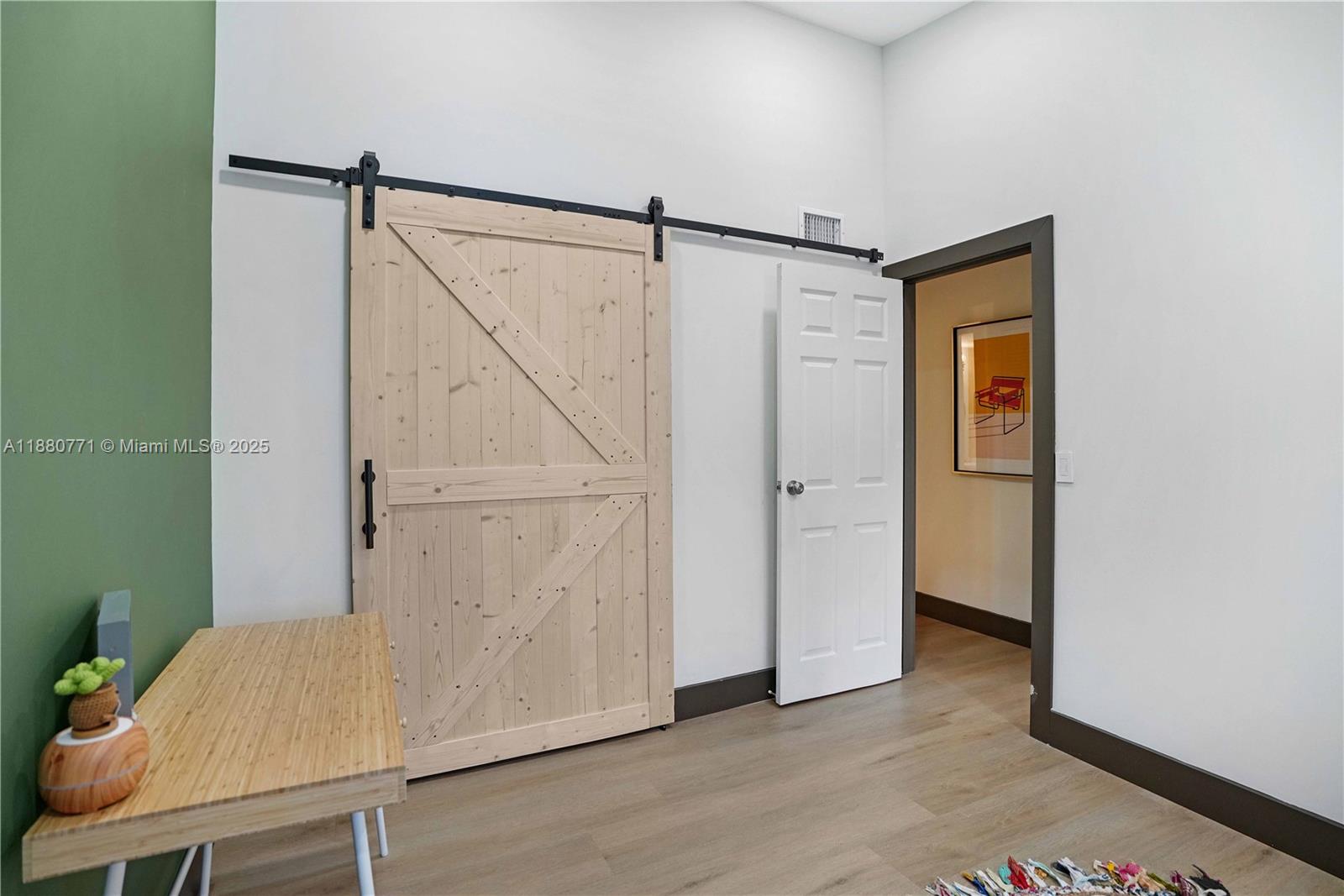 PINE ISLAND LAKES TOWNHOM - Residential