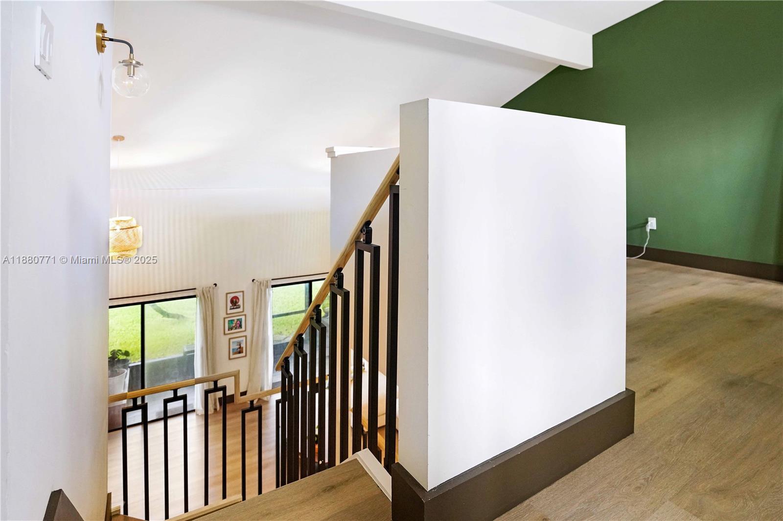 PINE ISLAND LAKES TOWNHOM - Residential