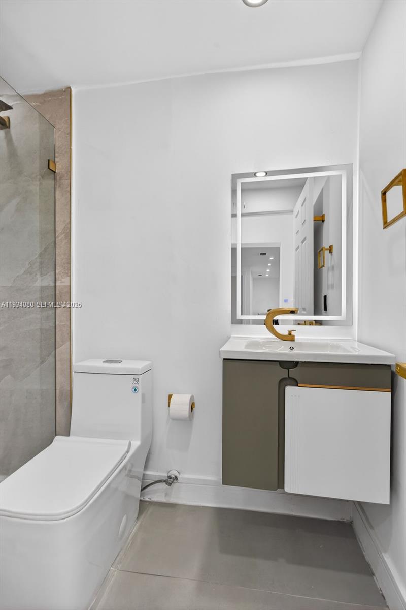 CRESTHAVEN NO 3 - Residential