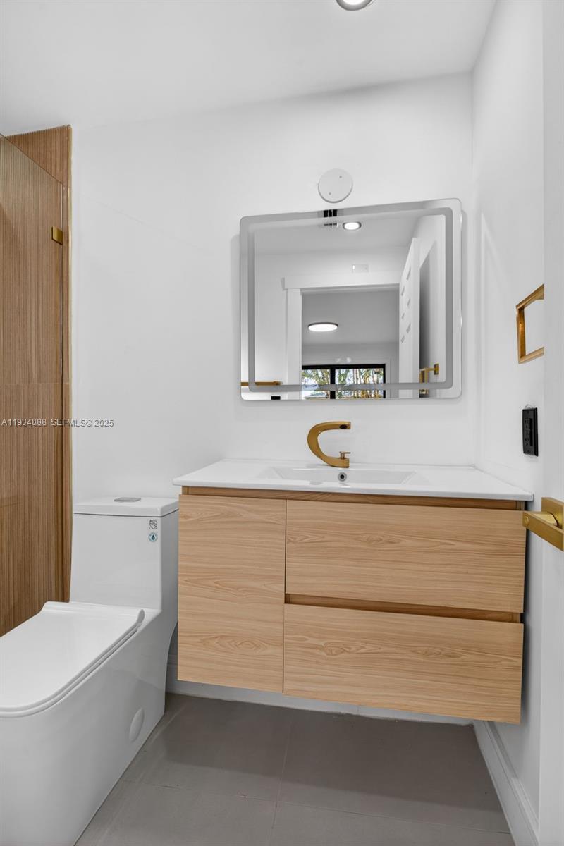 CRESTHAVEN NO 3 - Residential