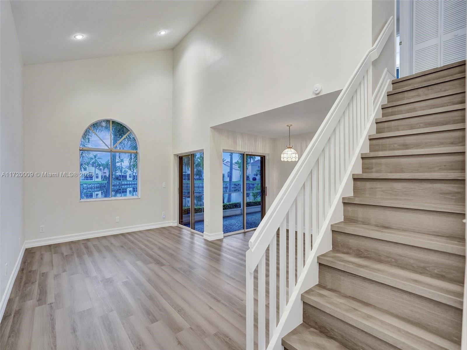 U S LEND LEASE PLAT NO ON - Residential