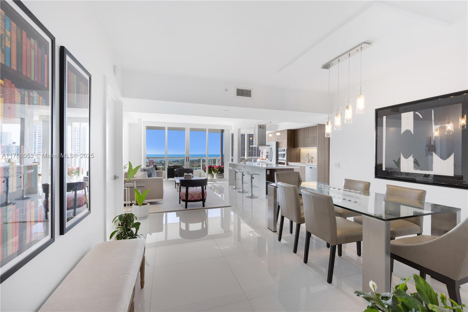 Property for Sale at 21055 Yacht Club Dr 1910, Aventura, Miami-Dade County, Florida - Bedrooms: 3 
Bathrooms: 2  - $925,000