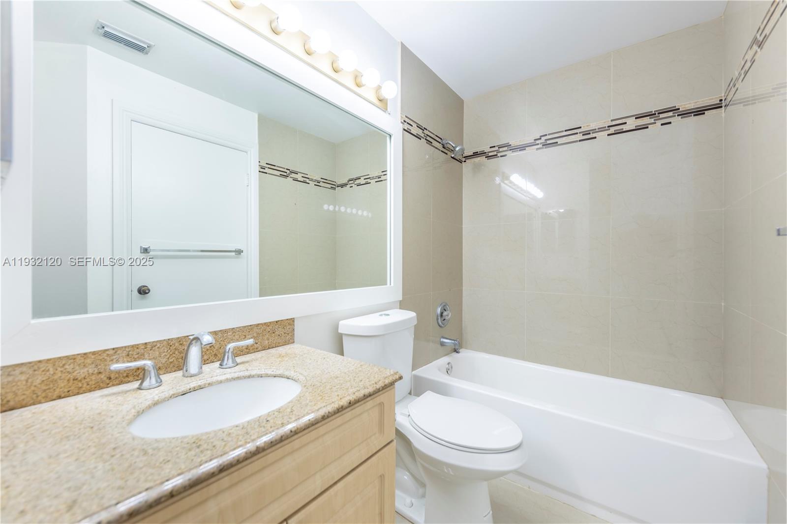 NAPOLI GARDENS AT CORAL S - Residential Lease