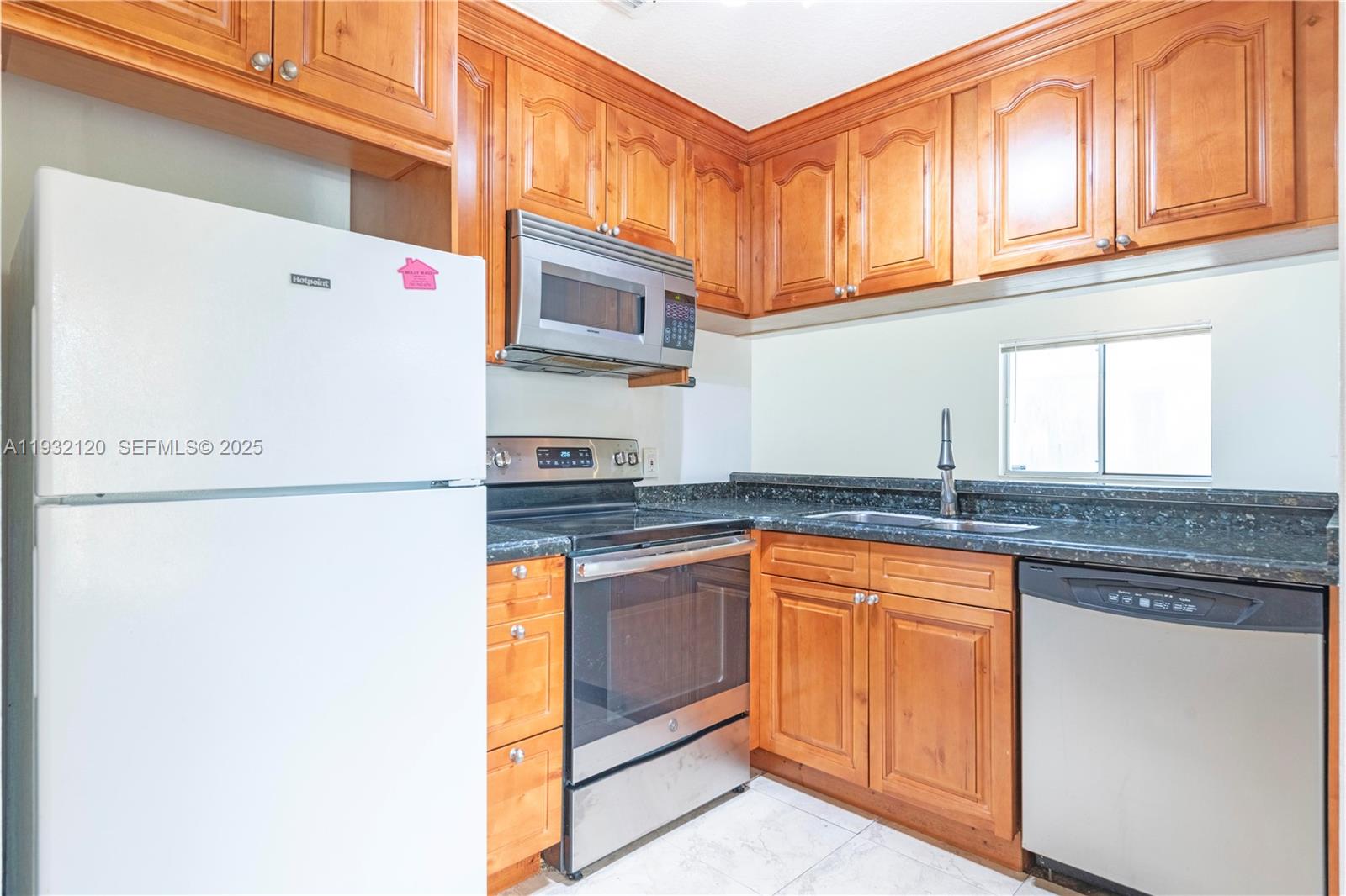 NAPOLI GARDENS AT CORAL S - Residential Lease