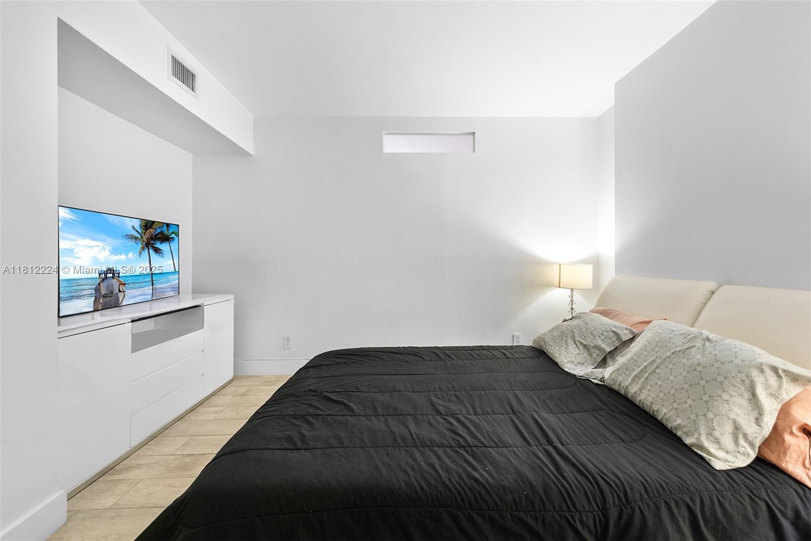 OCEANVIEW BUILDING A COND - Residential