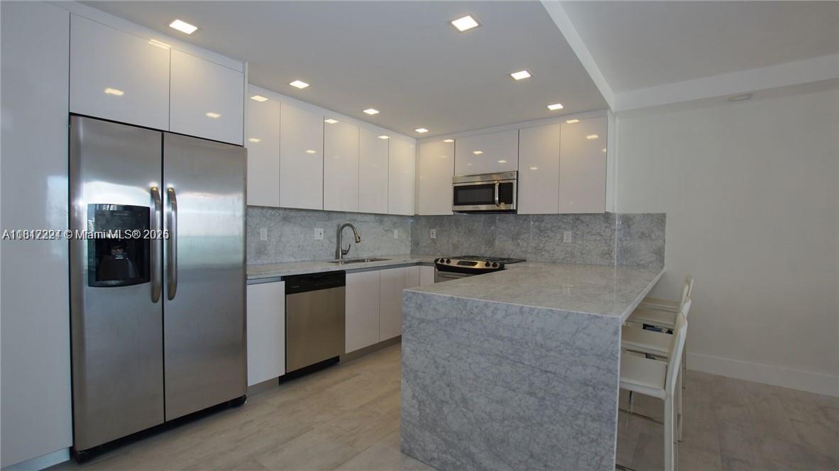 OCEANVIEW BUILDING A COND - Residential