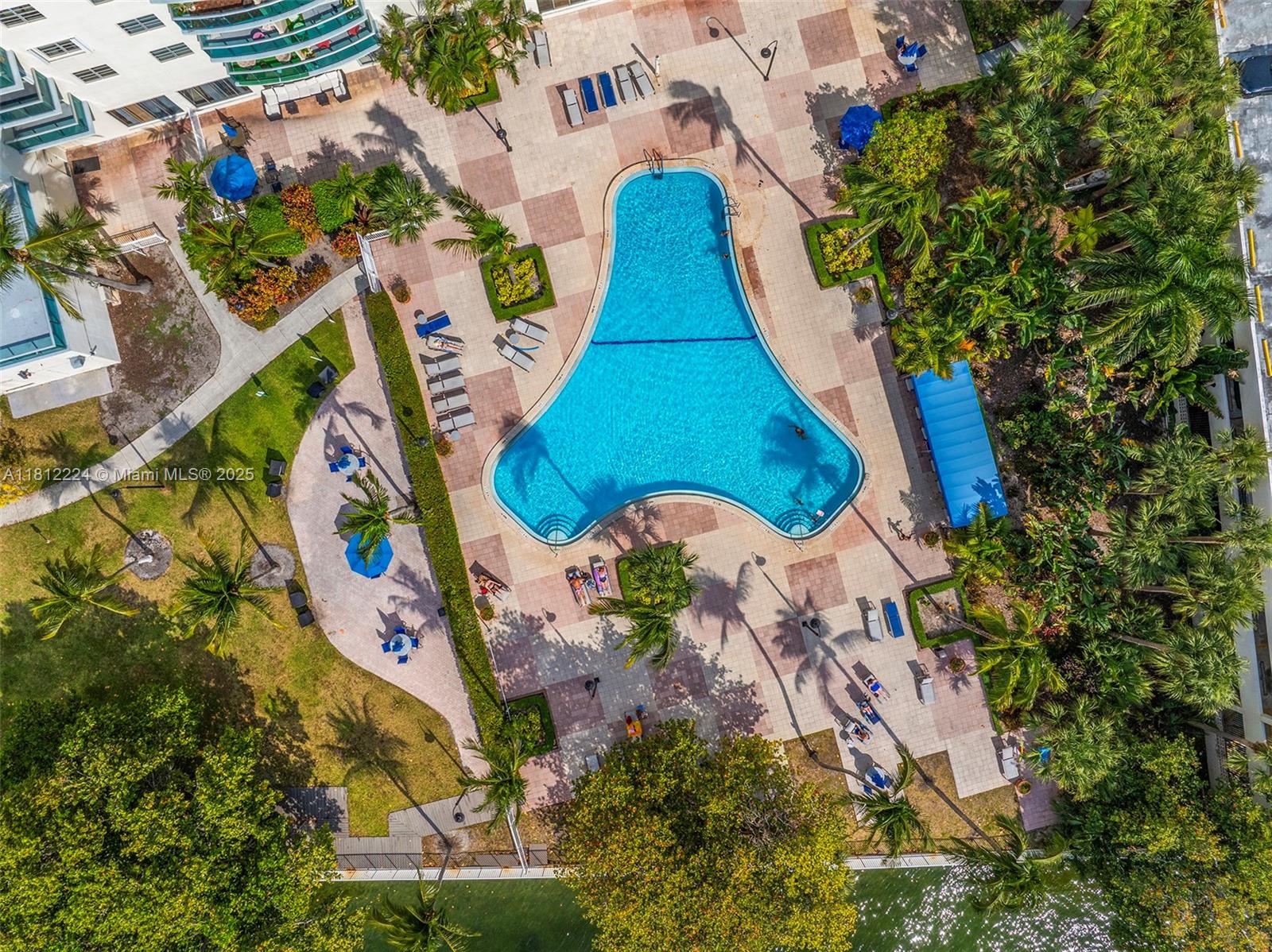 OCEANVIEW BUILDING A COND - Residential