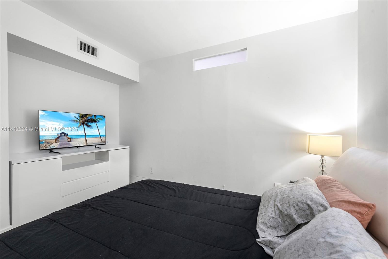 OCEANVIEW BUILDING A COND - Residential