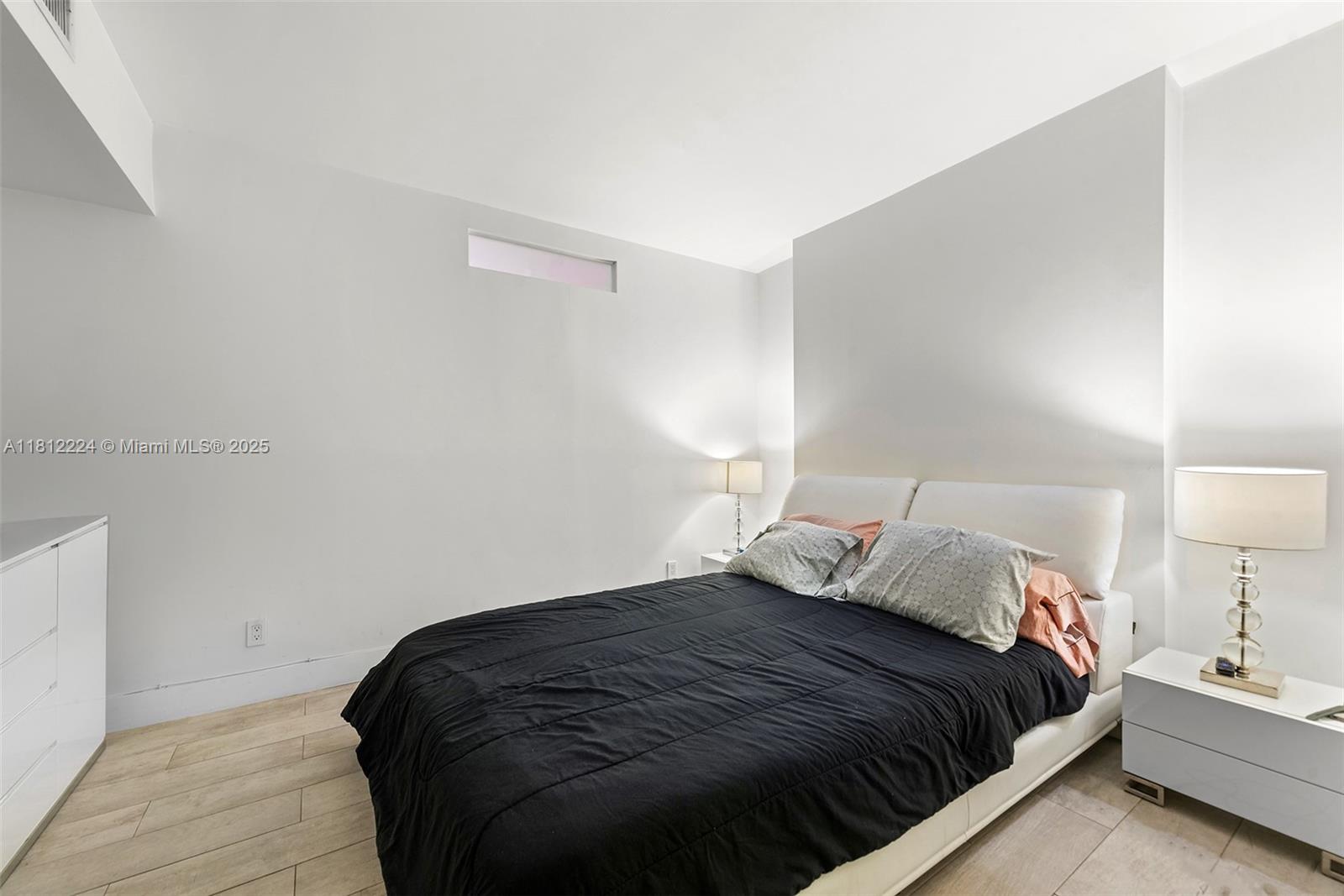 OCEANVIEW BUILDING A COND - Residential