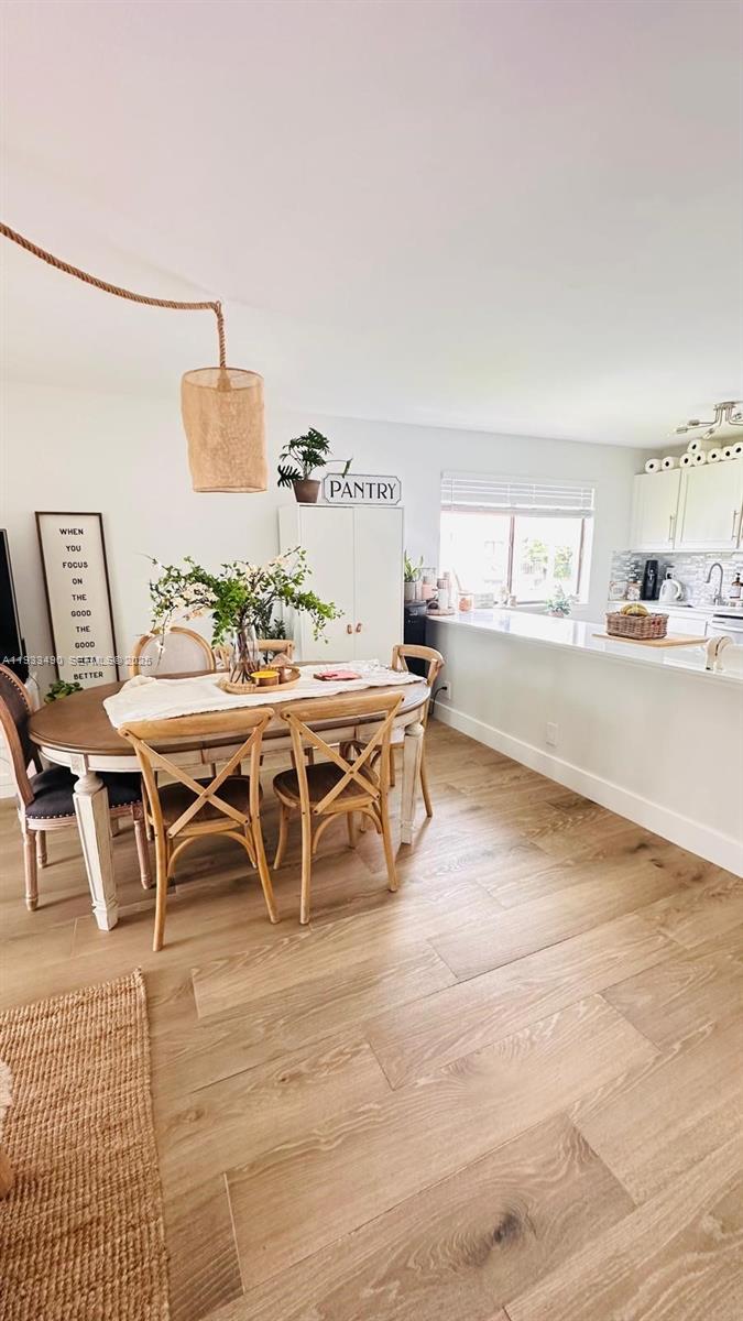 RACQUET CLUB APARTMENTS A - Residential