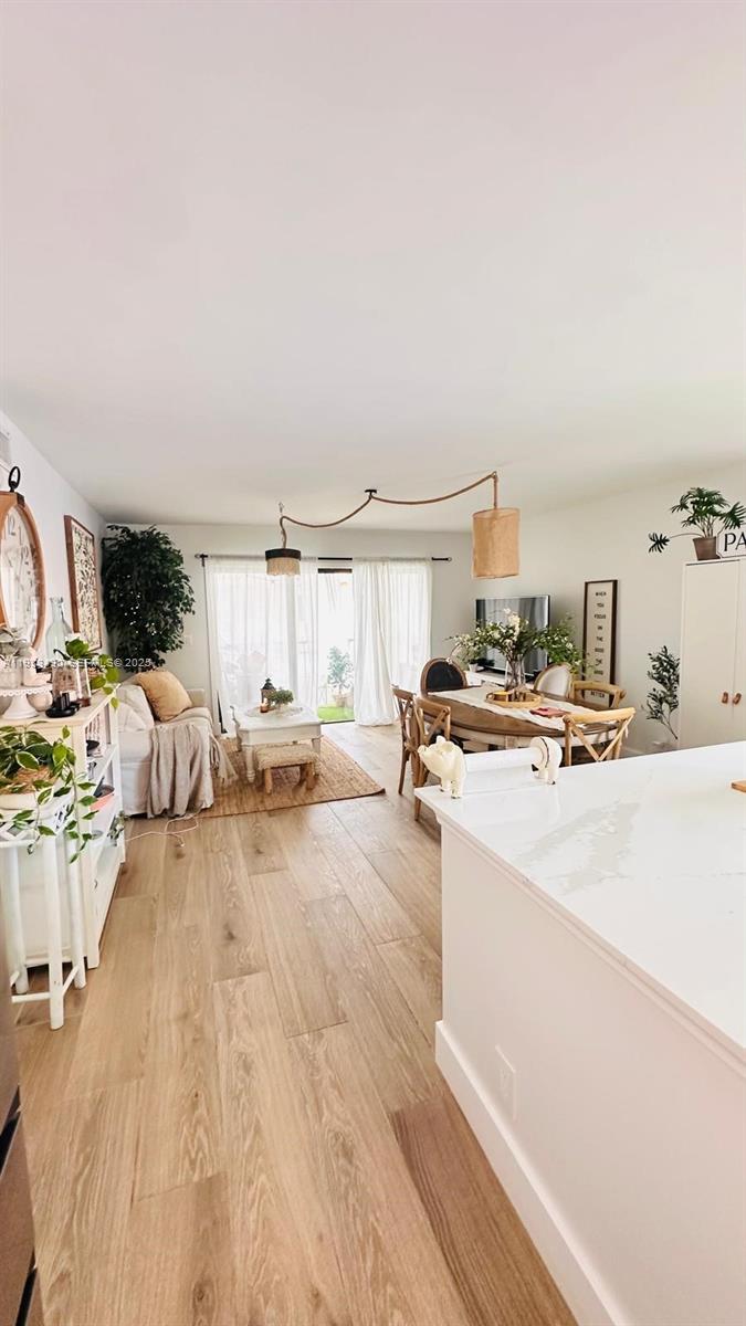 RACQUET CLUB APARTMENTS A - Residential