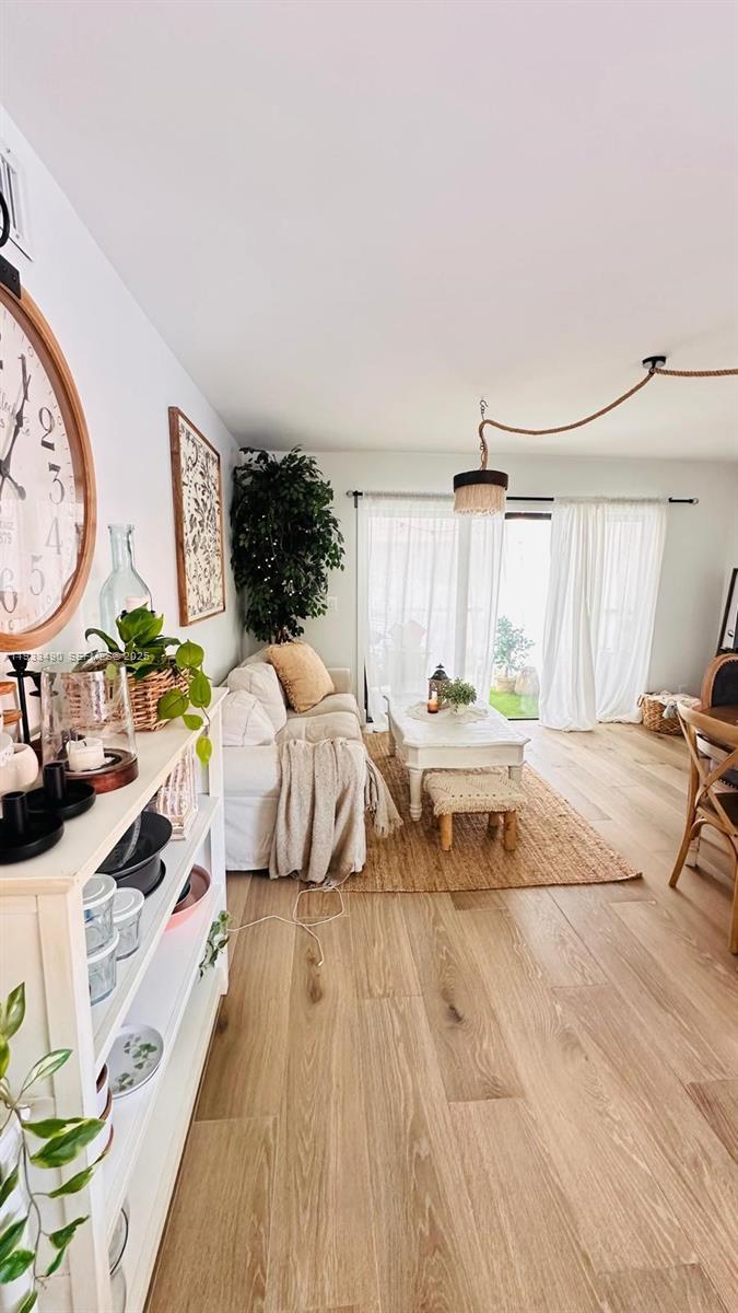 RACQUET CLUB APARTMENTS A - Residential