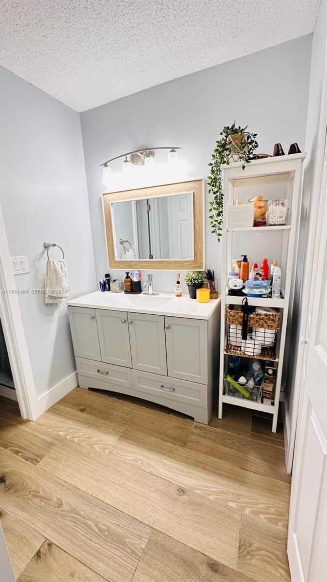 RACQUET CLUB APARTMENTS A - Residential