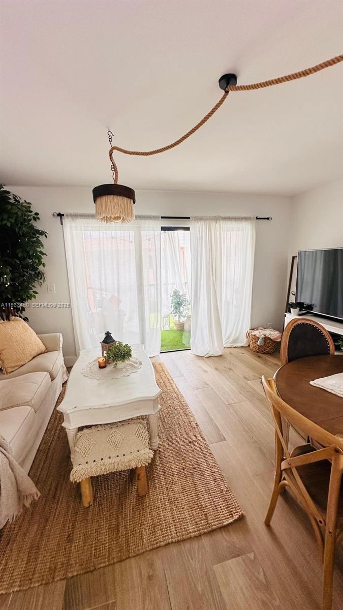 RACQUET CLUB APARTMENTS A - Residential