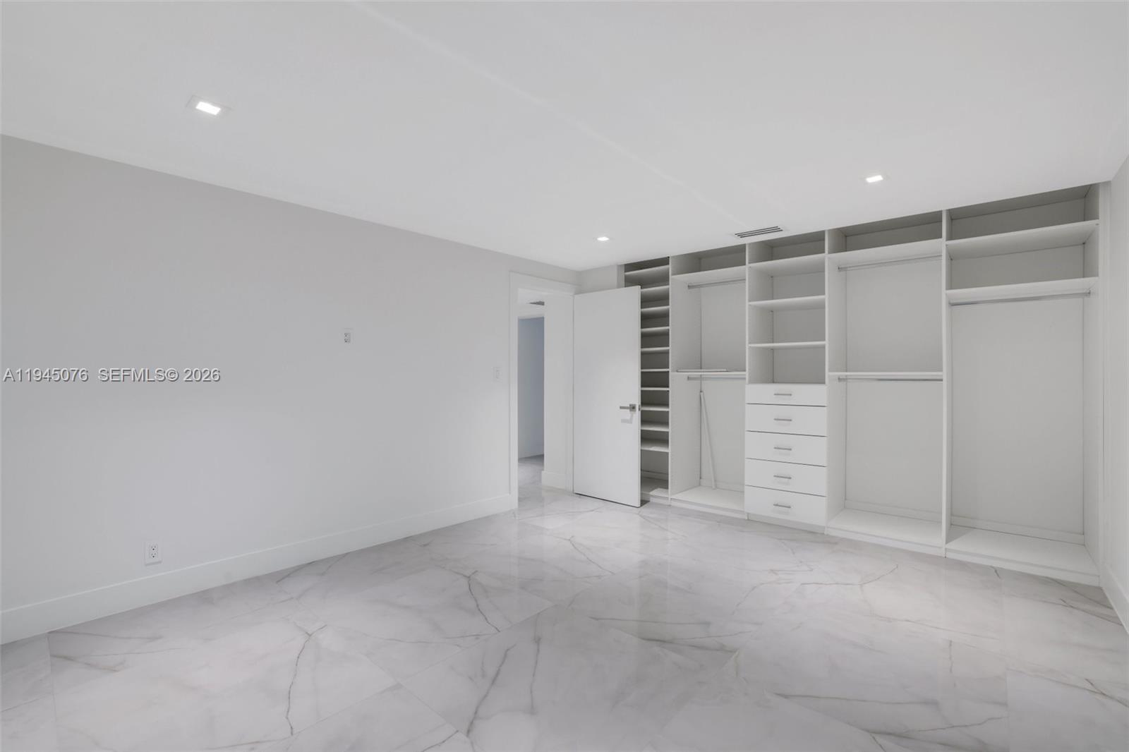 SNUG HARBOR SEC TWO - Residential