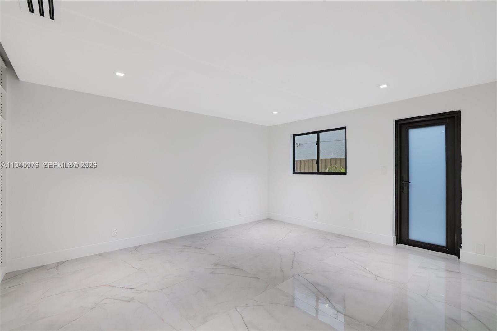 SNUG HARBOR SEC TWO - Residential