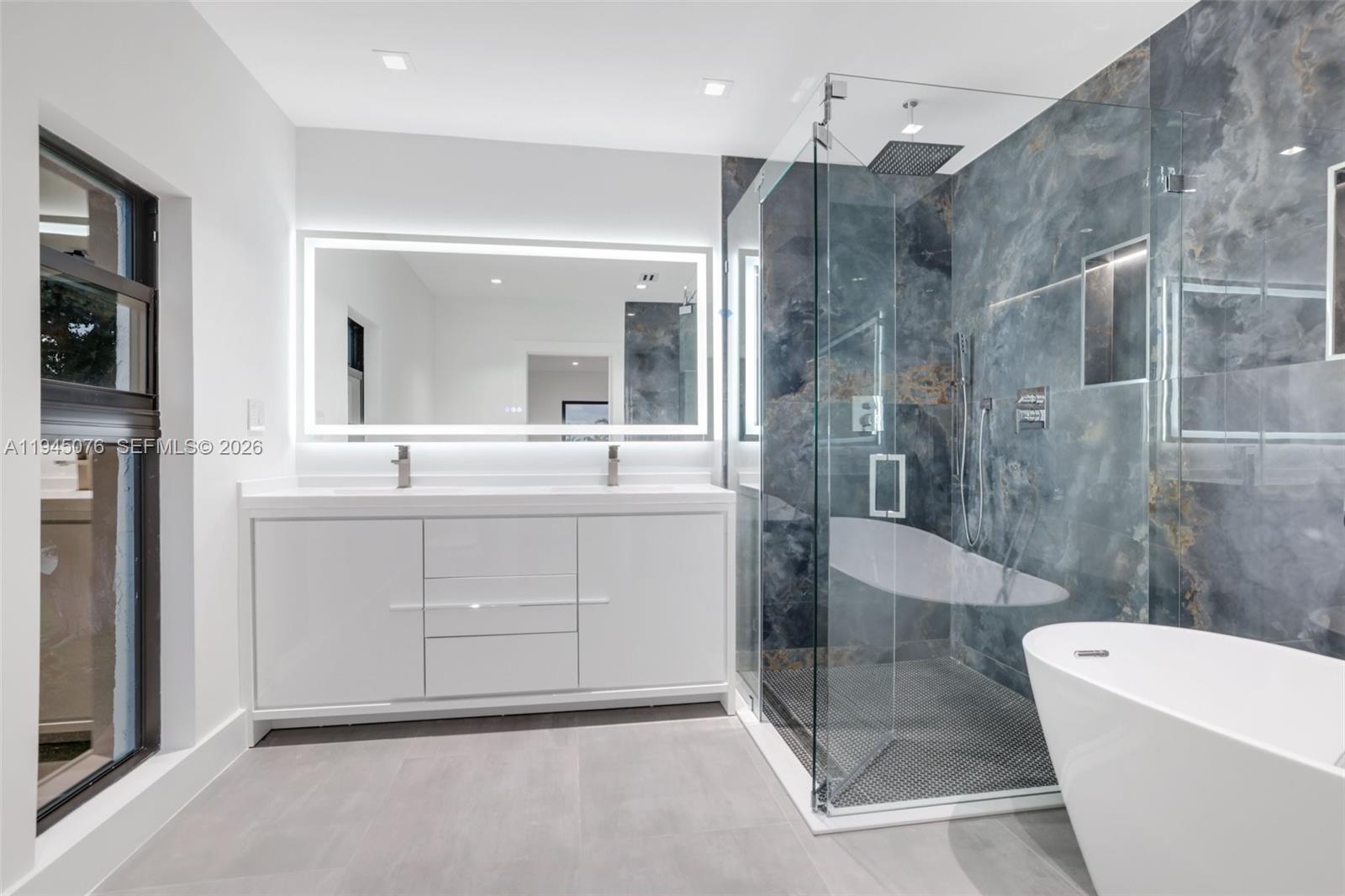 SNUG HARBOR SEC TWO - Residential