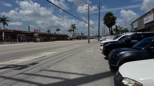 445 W 29th St, Hialeah, FL, 33012/$145,000 4 445 W 29th St